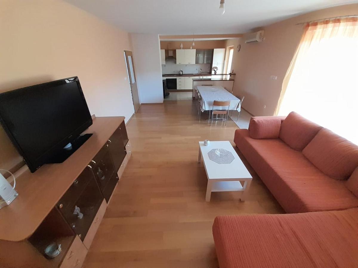 Holiday Home Anita Unesic Екстер'єр фото