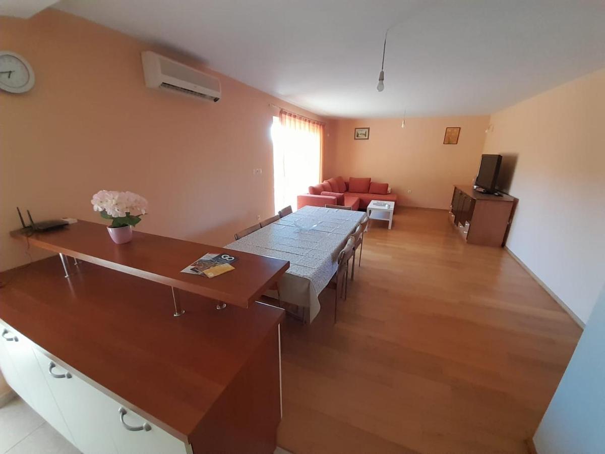 Holiday Home Anita Unesic Екстер'єр фото