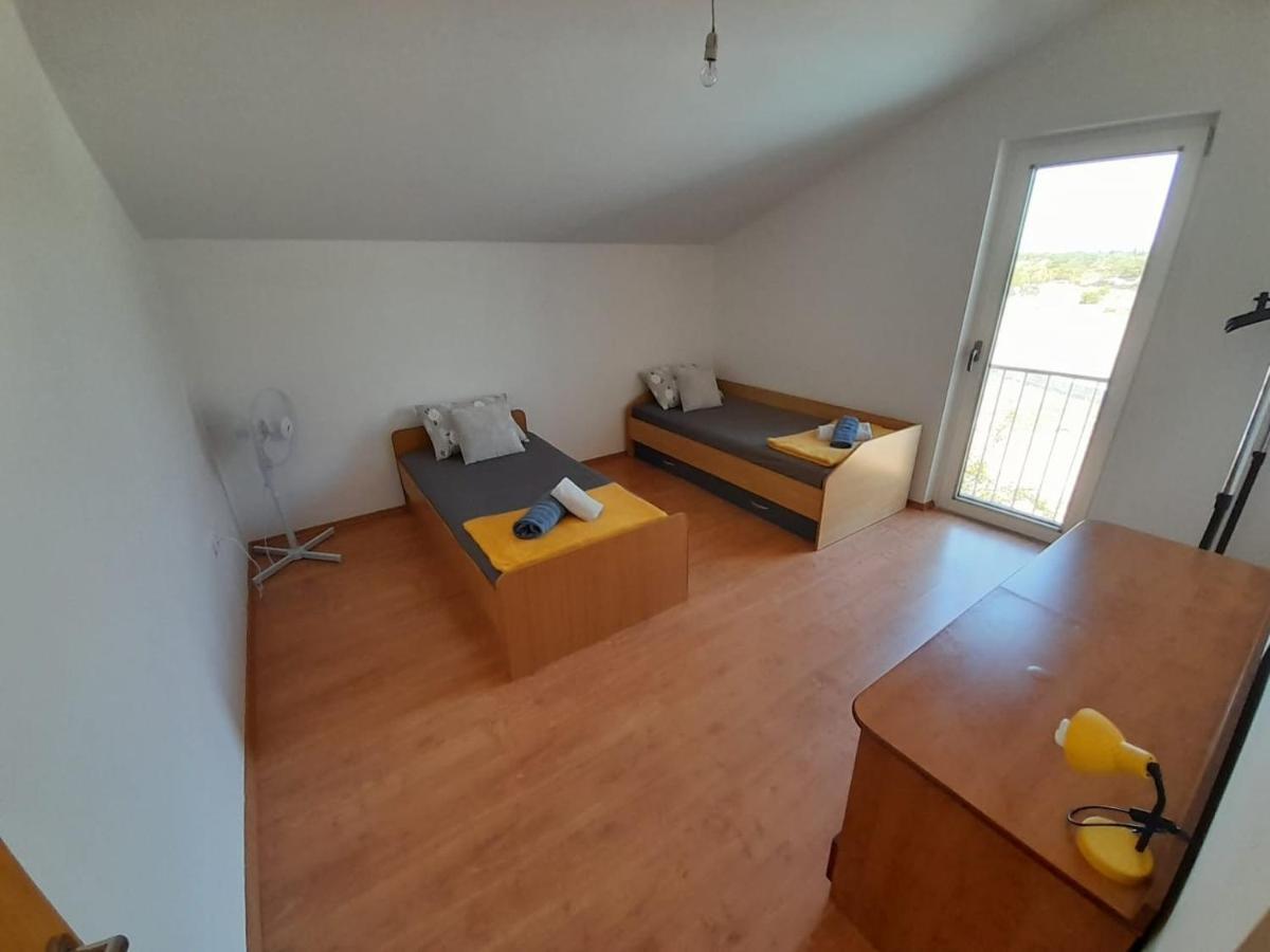 Holiday Home Anita Unesic Екстер'єр фото