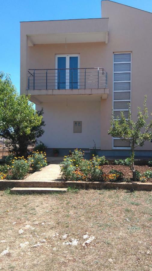 Holiday Home Anita Unesic Екстер'єр фото
