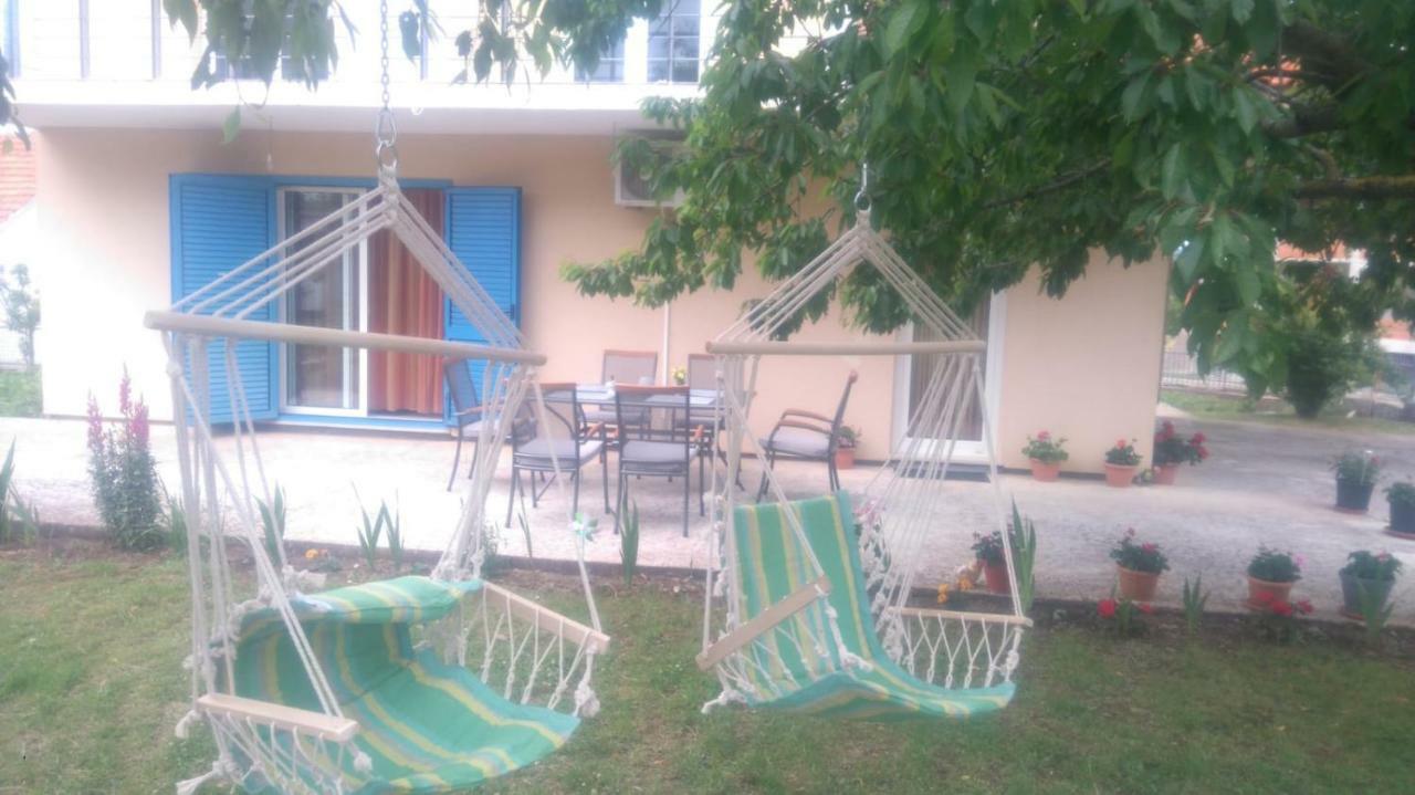 Holiday Home Anita Unesic Екстер'єр фото